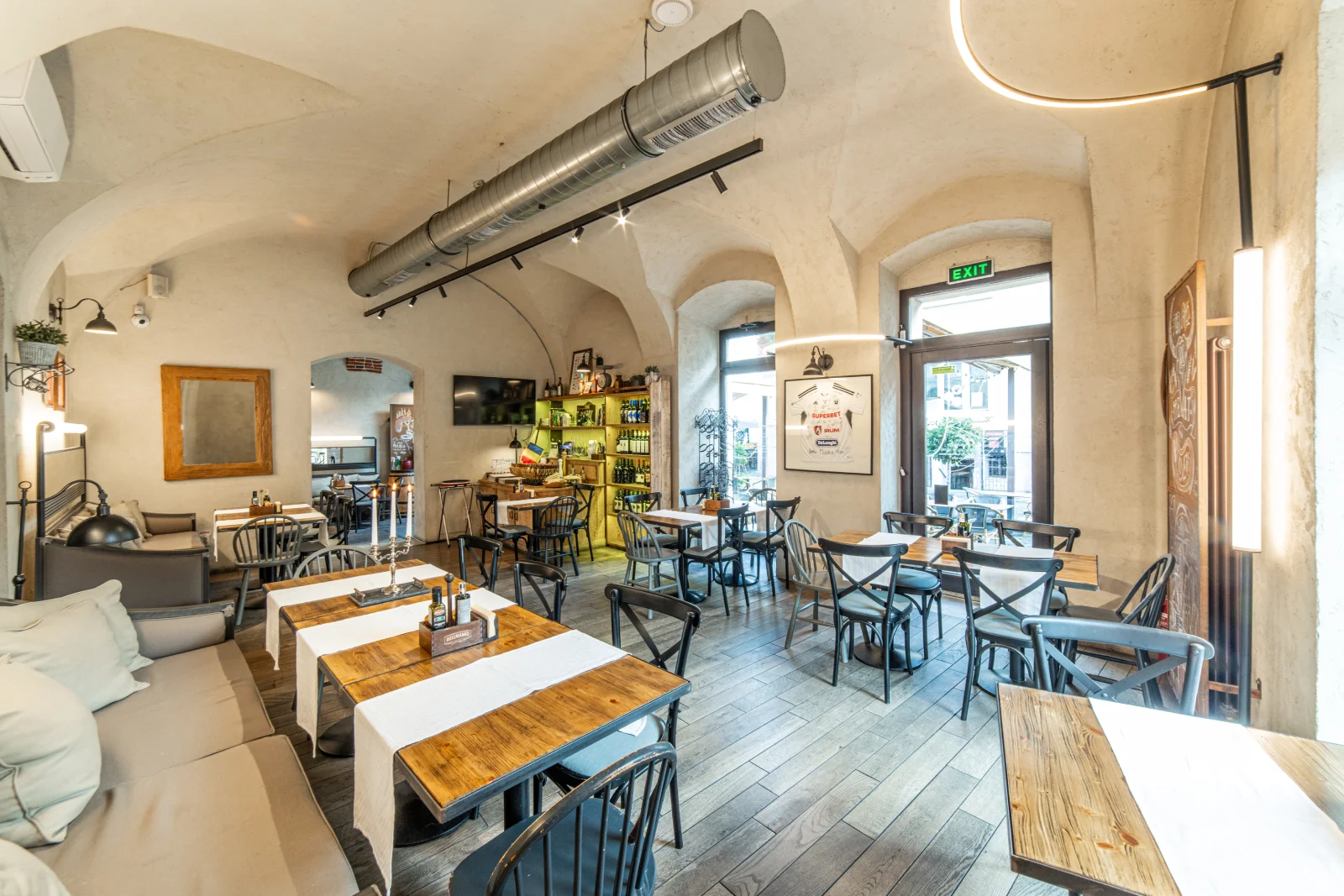 muurasteakhouse interior (1)